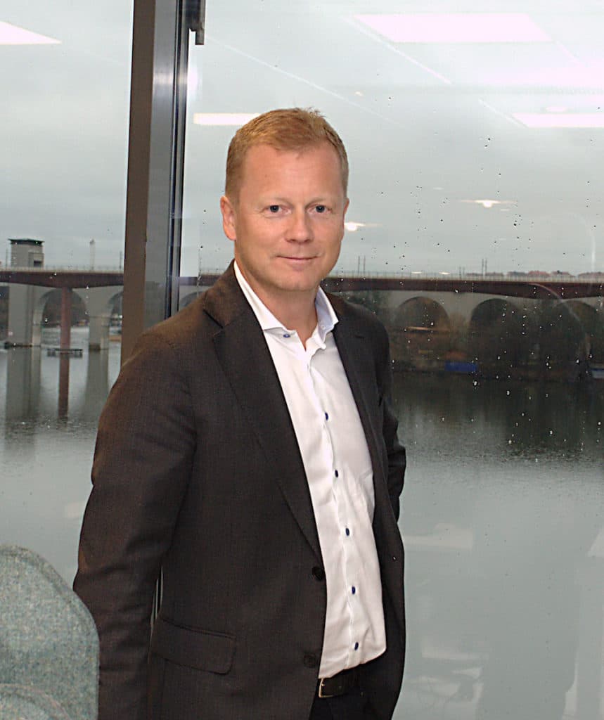 Ahlsell öppnar plåthandel cs