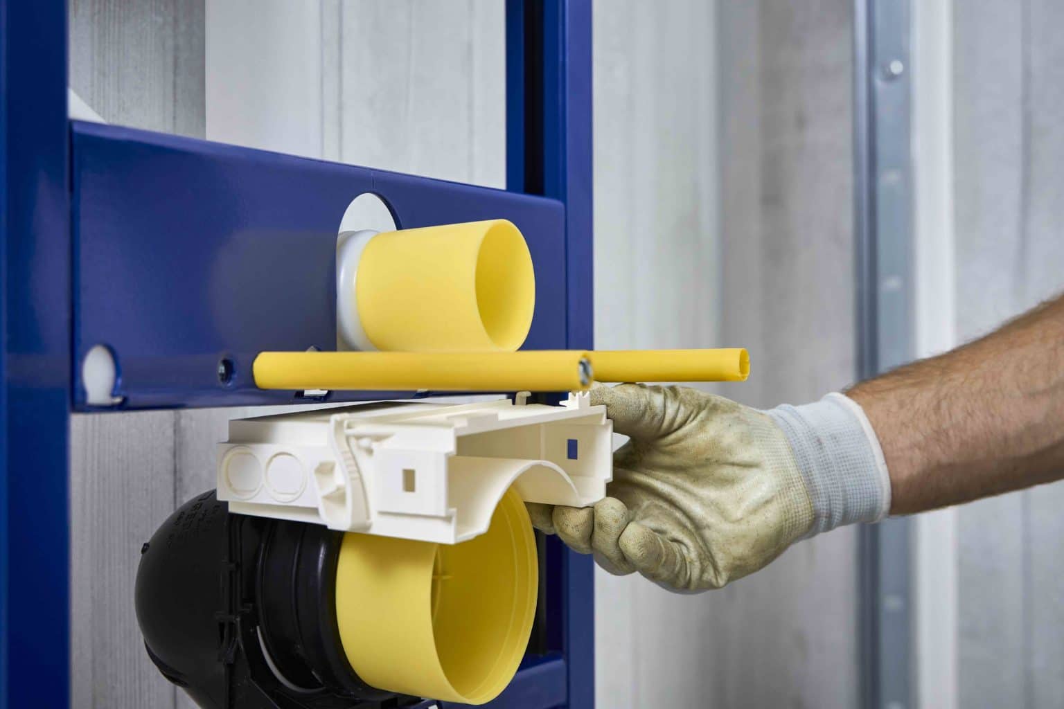 Anslutningsdosa förenklar badrumsinstallationen Badrum kräver alltmer el. Dosa från Geberit håller ordning på dragningarna. Foto Gerberit.