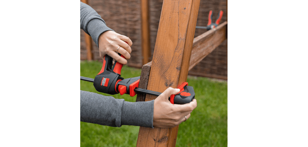 Besseys nya grepp kan snurras hela varvet runt. Bild Bessey