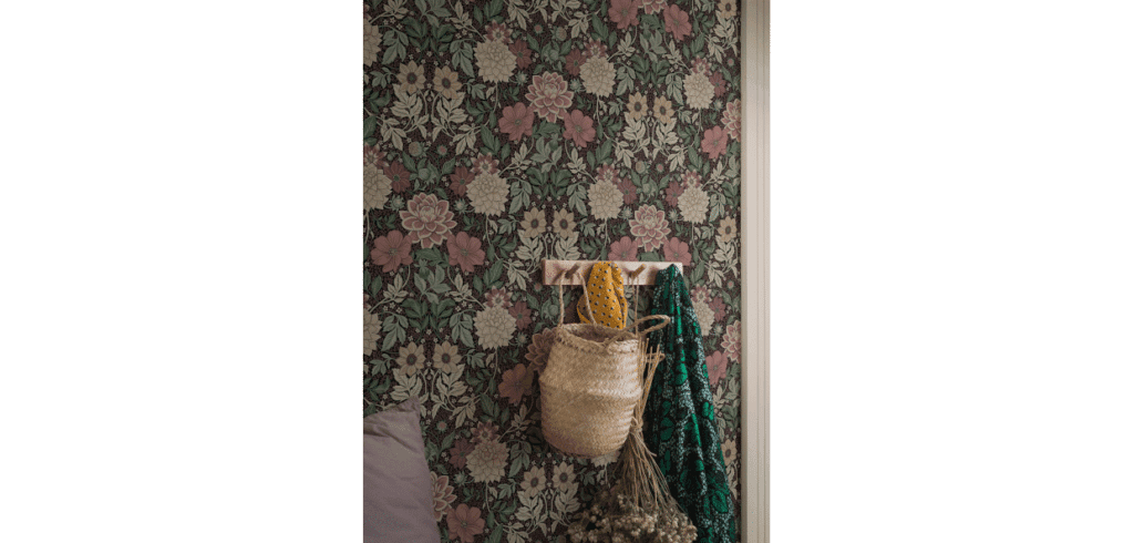 Storsäljande tapet får nya färger Samma mönster i nya färgställningar. Foto Boråstapeter