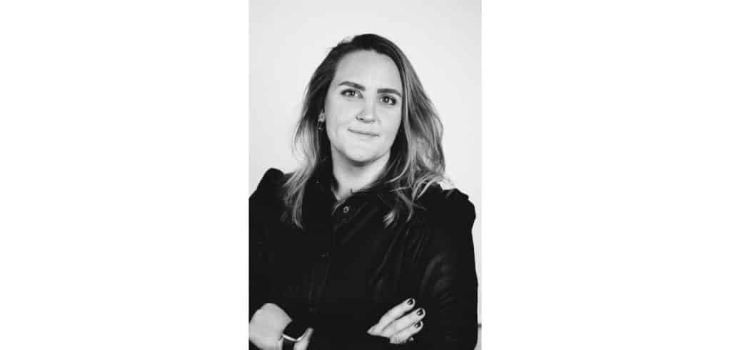 Våt- och badrumsleverantörernas topplista Byggfakta Docu har sammanställt de mest besökta leverantörerna 2023. På bild Caroline Weinberg, affärsområdesansvarig på Byggfakta Docu.