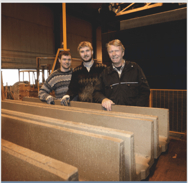 Grundare Anders Jonsson med sönera Andreas och Fredrik Jonsson