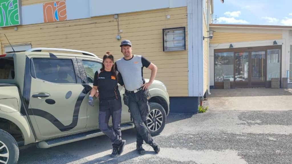 Bolist öppnar butik i Brunflo Per-Emil Åkergren och Malinda Magnusson