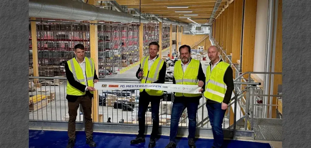 Från vänster, Carl Littlewood, kedjechef XL-BYGG, Johan Augustsson, VD Mestergruppen Sverige, Magnus Hemmingberg, kedjechef Bolist, Magnus Ohlsson, kedjechef färgfackhandeln inom Mestergruppen.