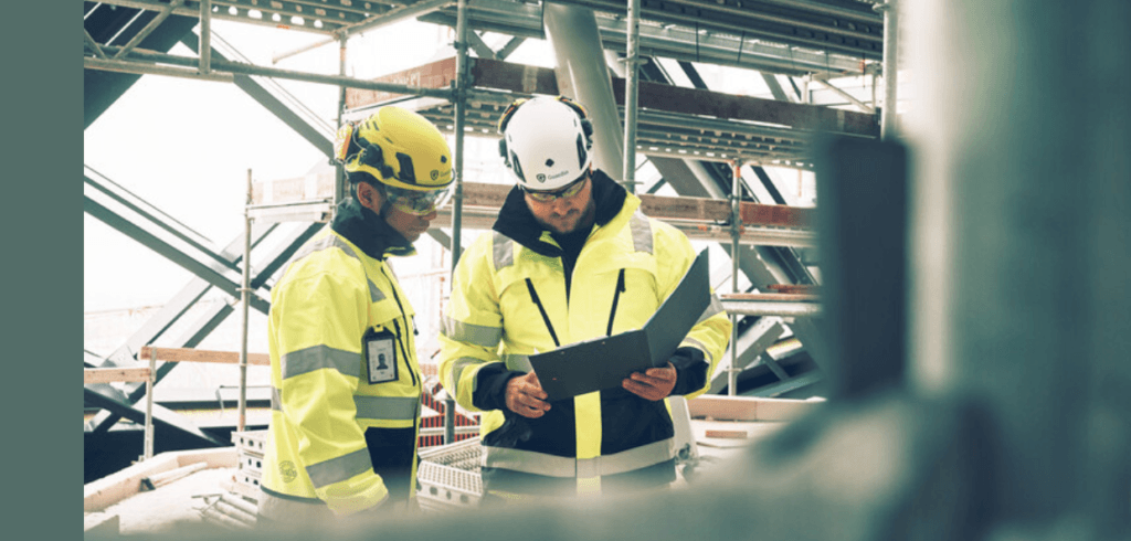 Sex av tio byggföretag saknar AI – men intresset ökar Användningen av AI och digitala verktyg kommer öka inom byggbranschen. Det visar årets Ramirentrapport.