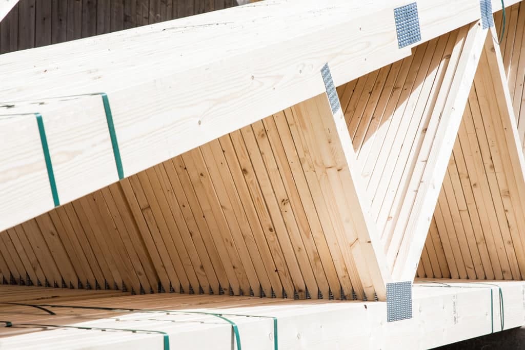 Monopolbeteende skapar takstolskris, hävdar branschorganisation Takstolar spikplåt