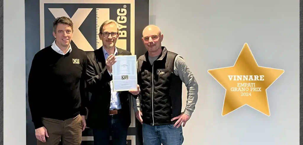 Från vänster, Carl Littlewood, kedjechef XL-BYGG, Michael Dahl, Empati Grand Prix, Mischa Moszkowicz, marknadschef XL-BYGG