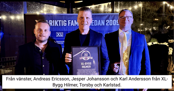 XL-Bygg Hilmer utsedd till Årets Medlem 2025 Från vänster, Andreas Ericsson, Jesper Johansson och Karl Andersson från XL-BYGG HIlmer, Torsby och Karlstad.